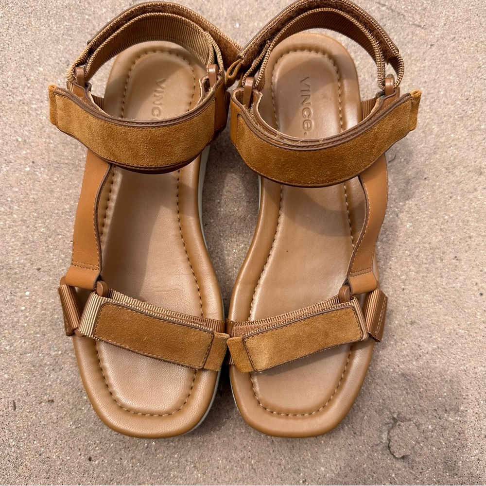 Vince summer sandals. Us size 7.5 European size 37.5